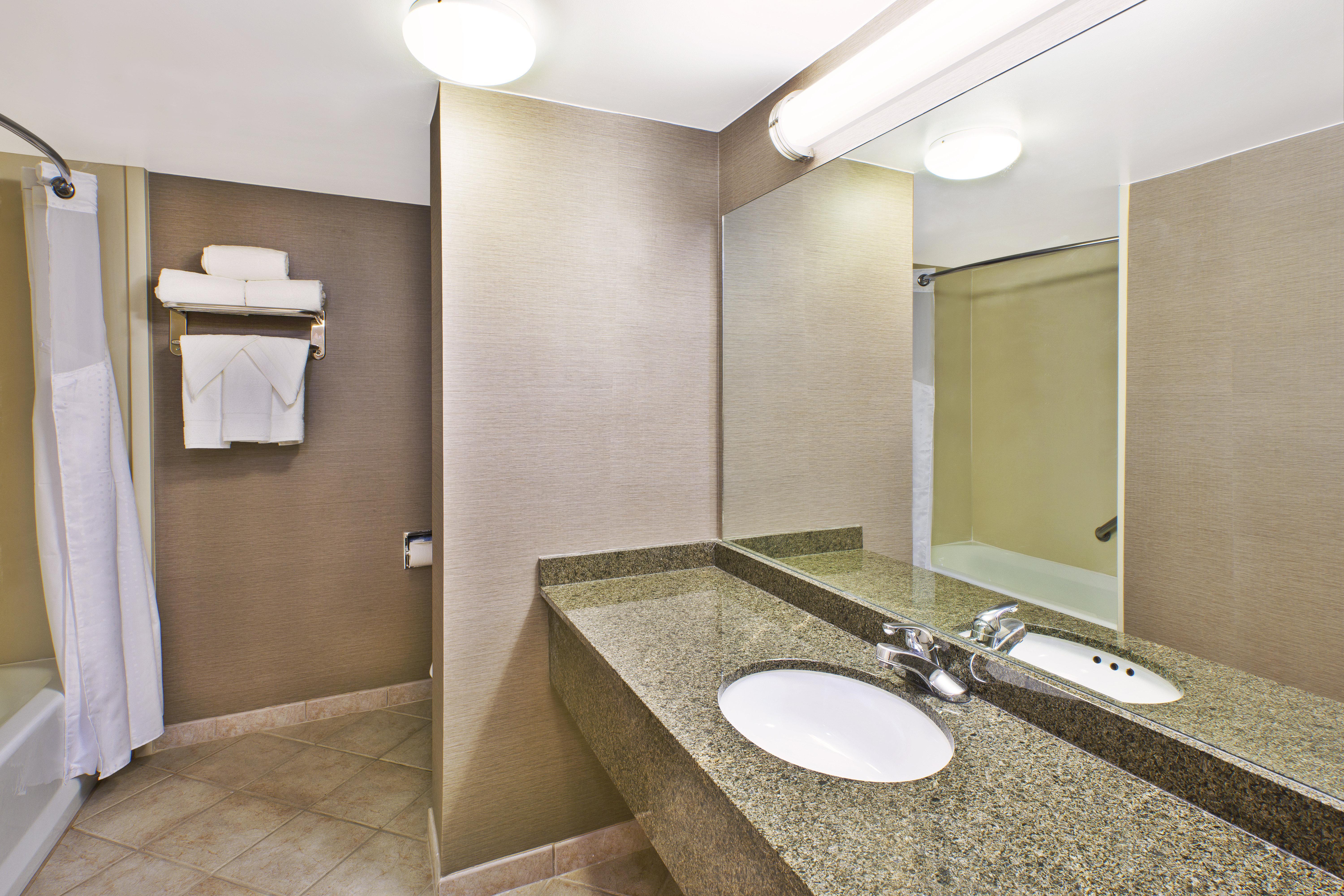 Holiday Inn Gaithersburg By Ihg Ngoại thất bức ảnh