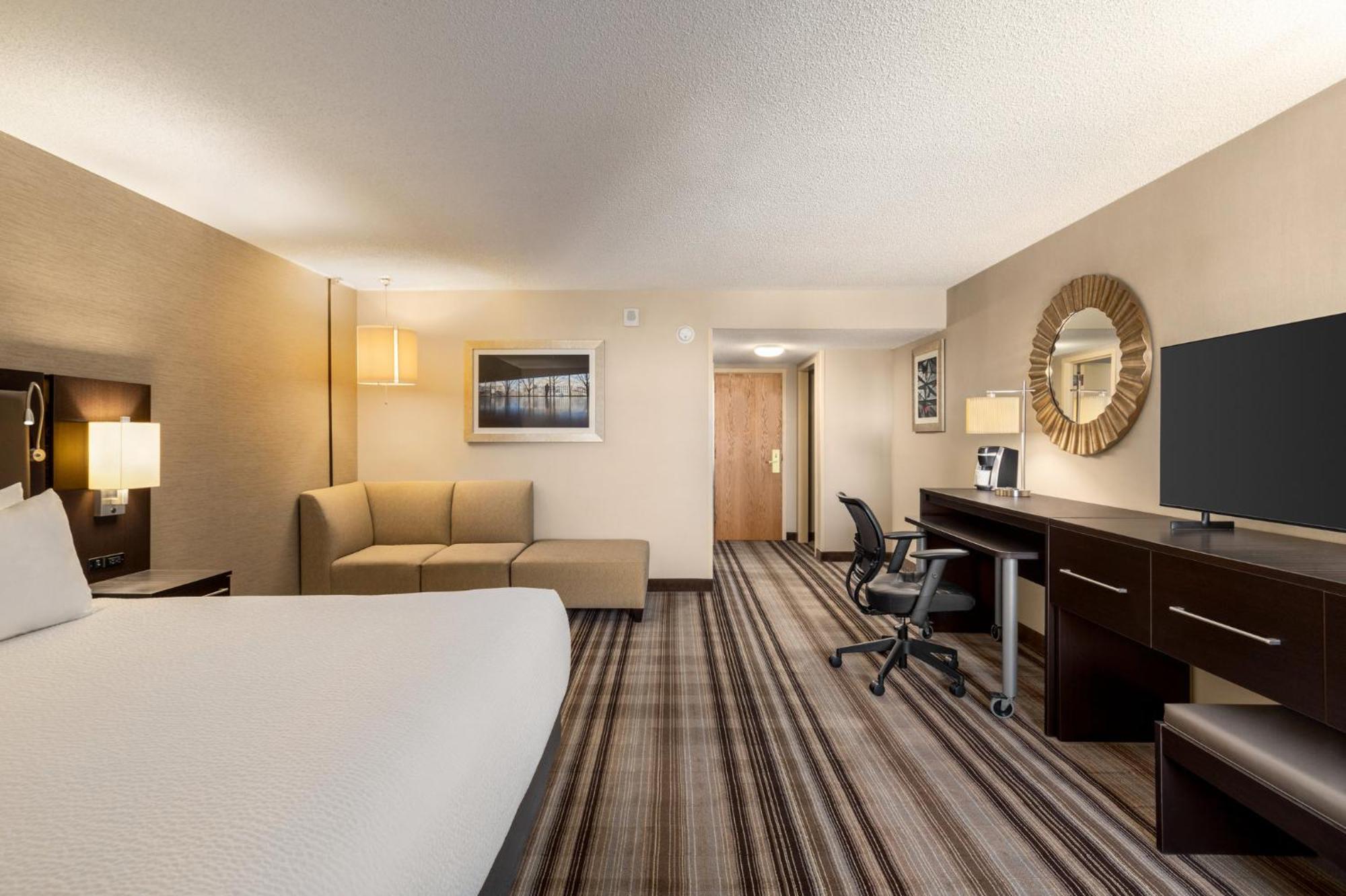 Holiday Inn Gaithersburg By Ihg Ngoại thất bức ảnh