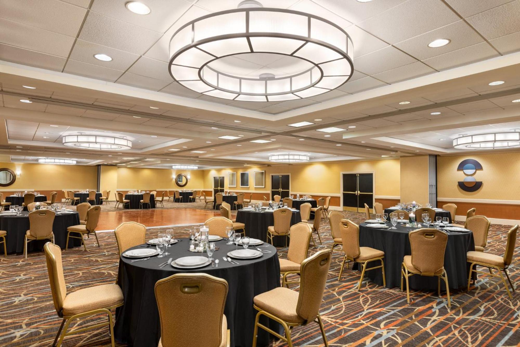 Holiday Inn Gaithersburg By Ihg Ngoại thất bức ảnh